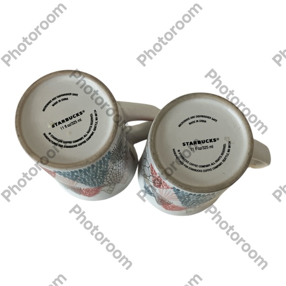 Starbucks 2018 Holiday Christmas Tree Tall Coffee Tea Mug  Cup 11 Oz  Set Of 2 - Picture 4 of 5